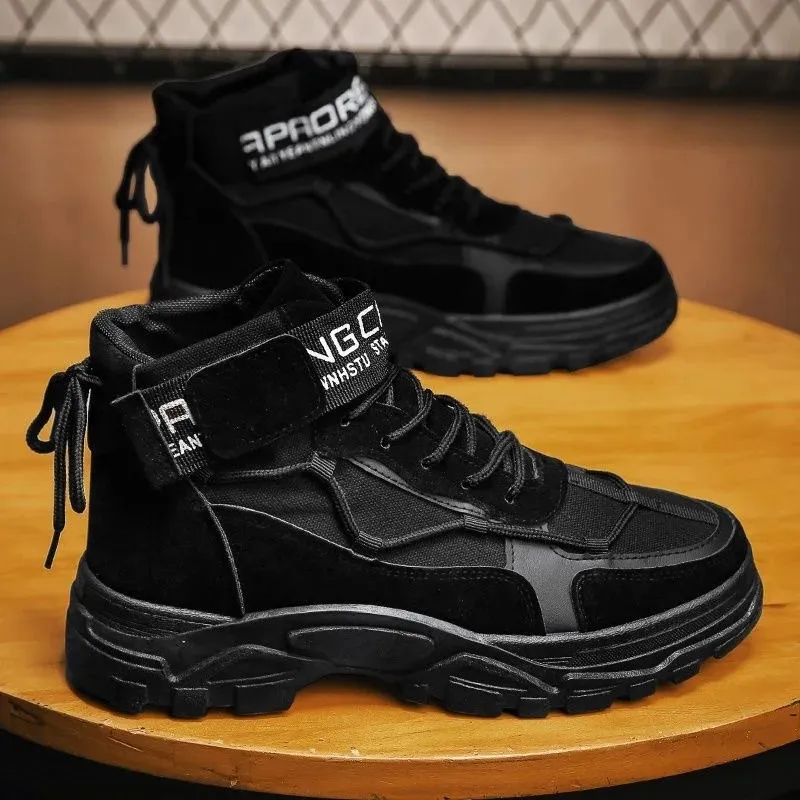 men's boots with hard-wearing sole and adjustable strap