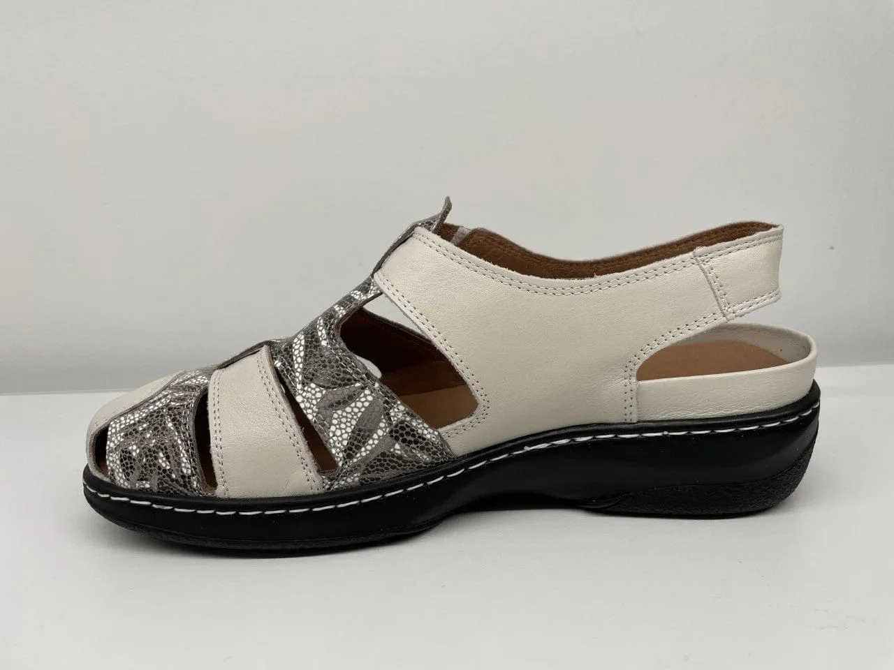 Portofino Women's Fisherman Sandals- Esfera