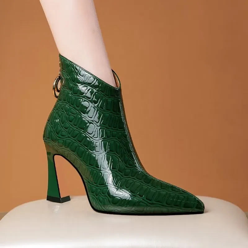 Serpatura Stylish Office Booties