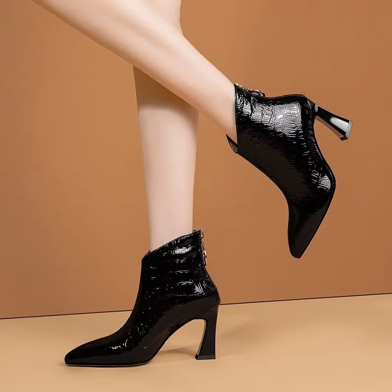 Serpatura Stylish Office Booties