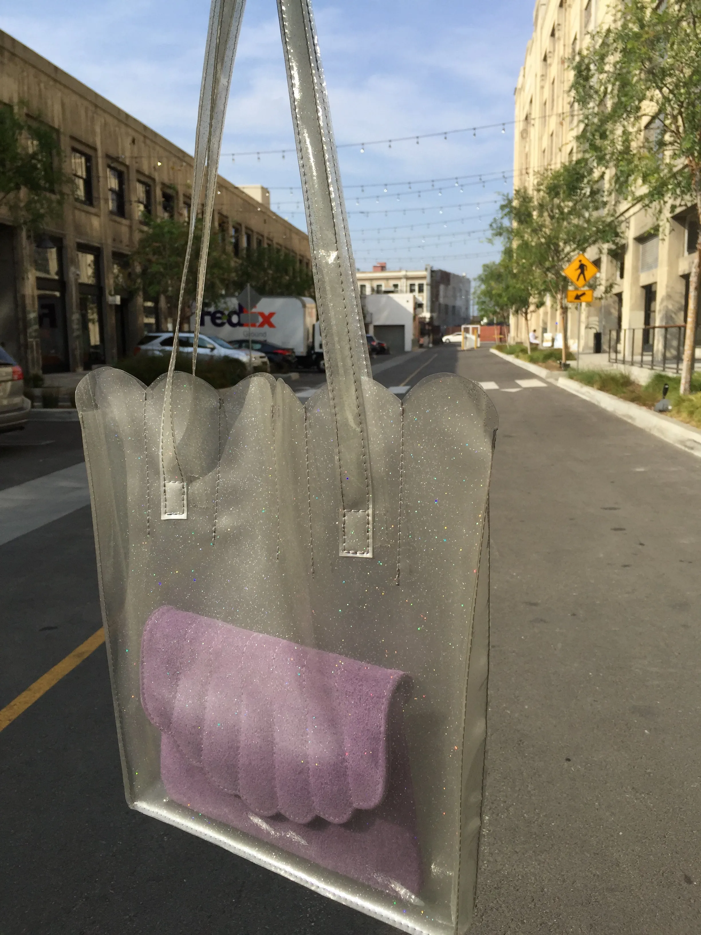 Shell Tote-CLEAR GLITTER